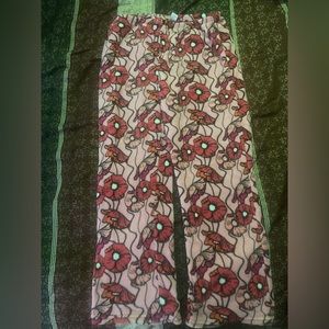 Women’s flower pajamas bottoms